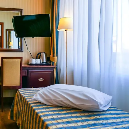 Hotel Benaco Garda ***S-2