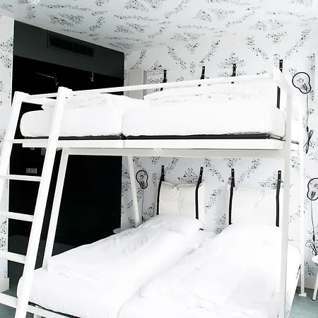 Kaboom Hotel Maastricht-2