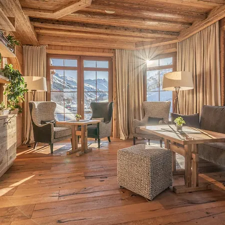 Burghotel Alpenglühn-3
