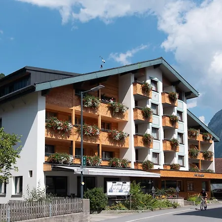 Hotel Kanisfluh-2