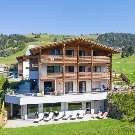 Hotel Chalet Dolomites-2