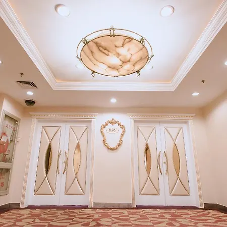 Charms Hotel-3