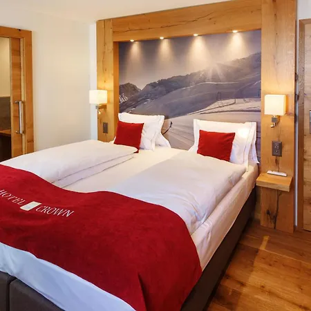 Hotel Crown-2
