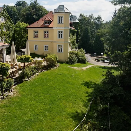 Landschloss Ernestgrün-3