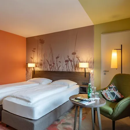 Hwest Hotel-2