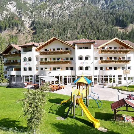 Hotel Alpin-3