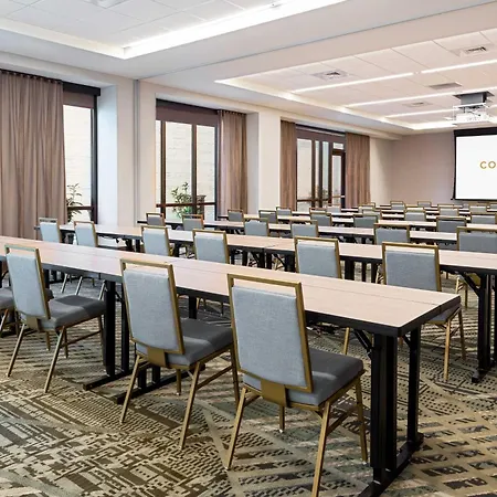Courtyard By Marriott Atlanta Midtown-2