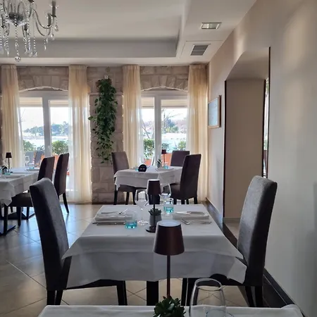 Hotel Zlatna Vala-3