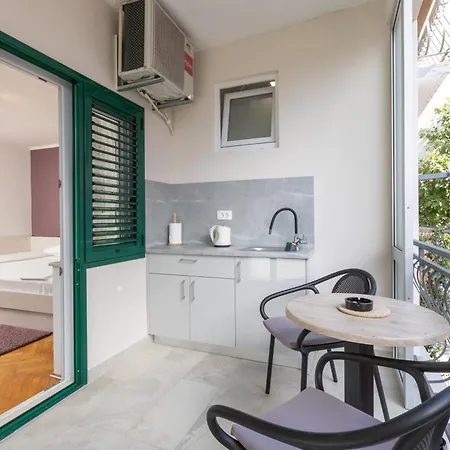 Guest House Damir-3