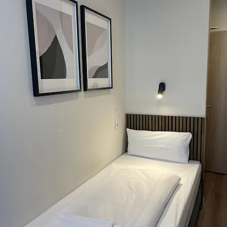 Motel Blue - Minimalist Boutique Hotel-3