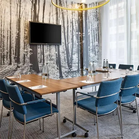Hampton By Hilton London Waterloo-3