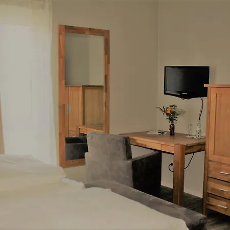 Hotel Schöne Aussicht-2