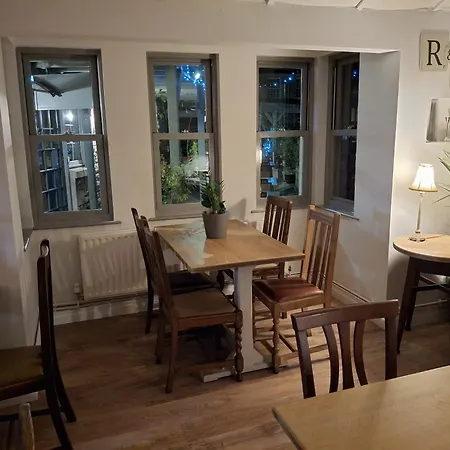Rose And Crown-2