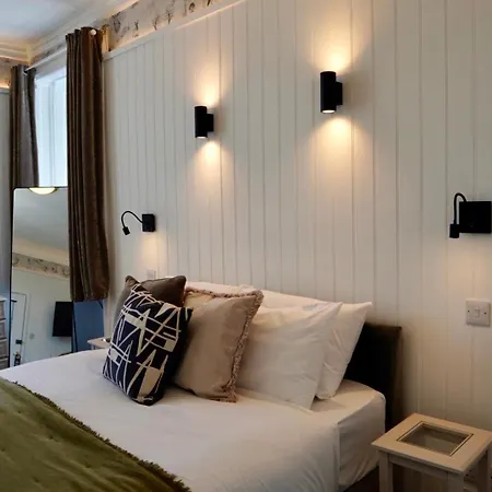Lochnell Arms Hotel-3