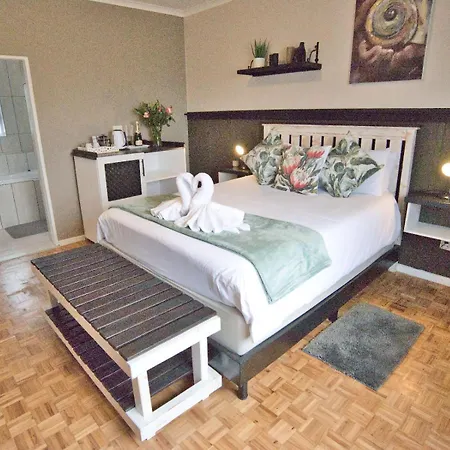 Guesthouse Fischreiher B&B-3