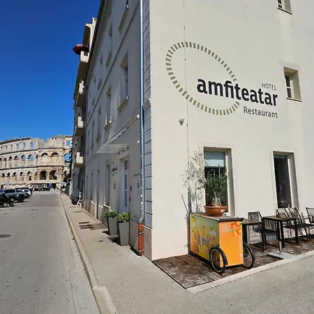 Hotel Amfiteatar-3
