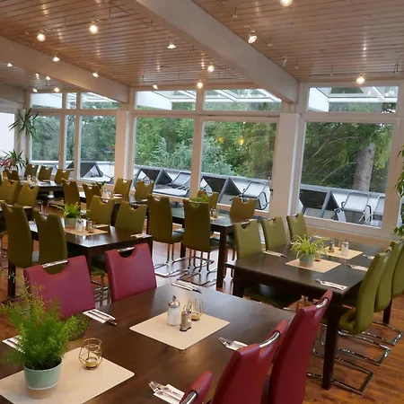 Hotel Bitzer Backnang Zentrum 24h Check In Frühstück zubuchbar gratis Parkplätze-2