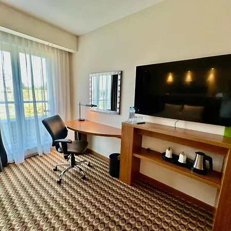 Hampton By Hilton Gdansk Airport-3