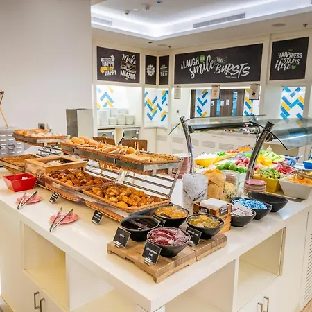 Hampton By Hilton Dubai Airport-2