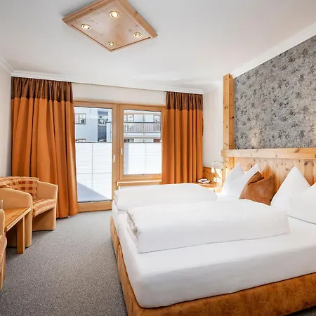 Hotel Garni Haus Tyrol-2