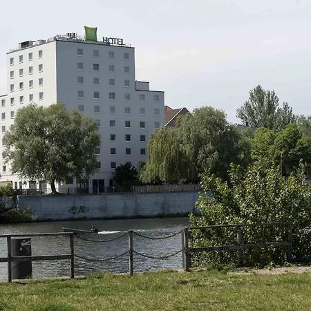 ibis Styles Berlin Treptow-3