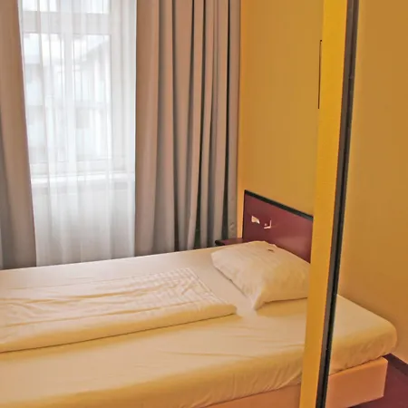 Hotel Fuerst Metternich-3