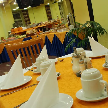 Hotel Henrietta-3