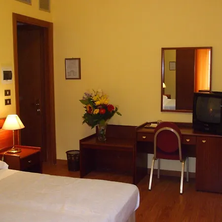 Hotel Mediterraneo-2
