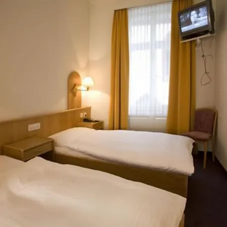Central City Hotel Rochat-2