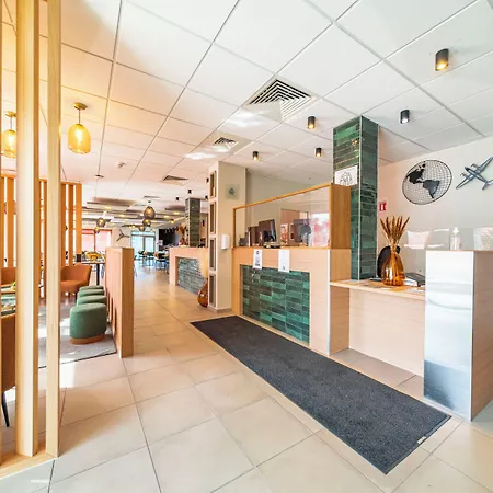 Mandarina Hotel Luxembourg Airport-2
