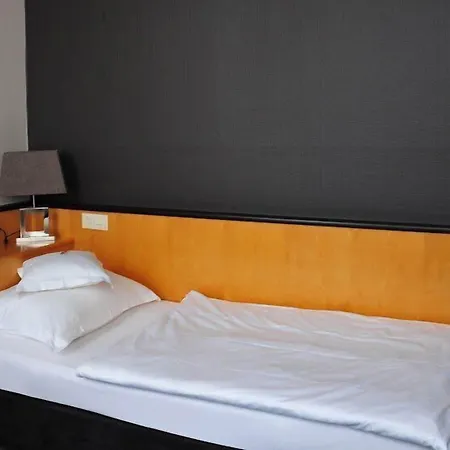 Hotel Lindenhof-3