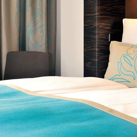 Motel One Frankfurt-East Side-3