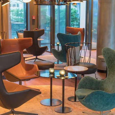 Motel One Hamburg Airport-2