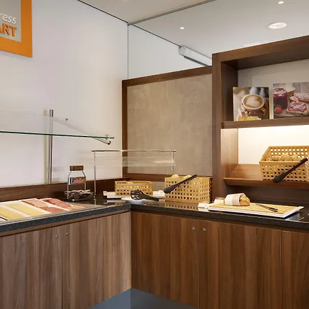 Holiday Inn Express Bremen Airport By Ihg-2