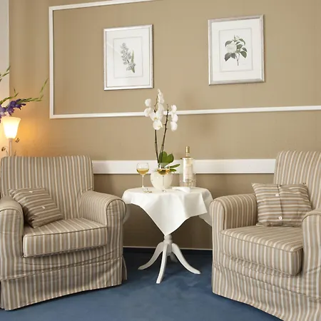 Boutiquehotel Das Haus am Walde-3