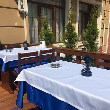 Galley Hotel-3