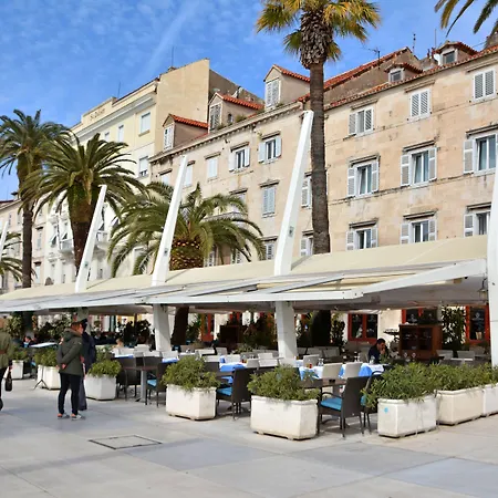 Hotel Adriana-3