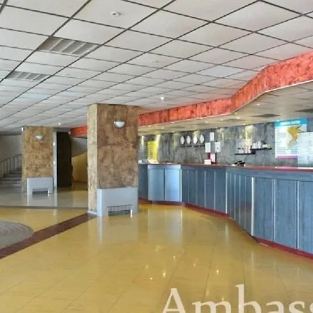 Hotel Ambassador - Free Parking-2