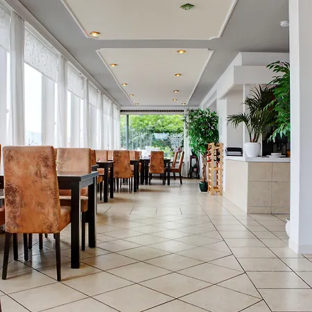 Hotel Rhein-Residenz-3