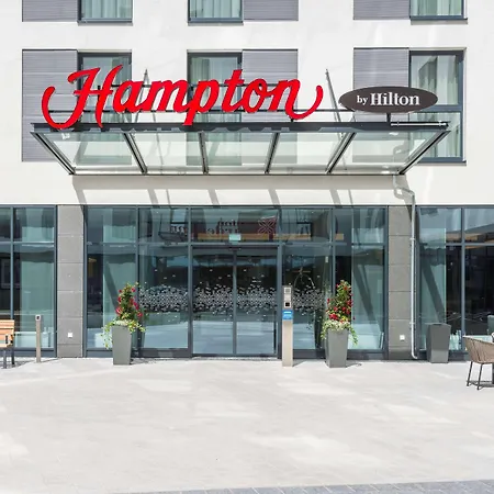 Hampton By Hilton Munich City West-2