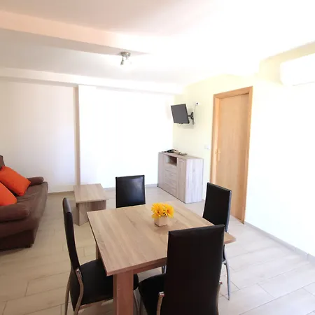 Apartamentos Giuliano-2