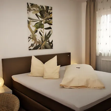 Fritz Hotel&Restaurant KG-2