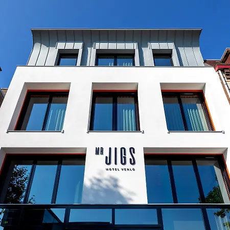 Mr Jigs-2