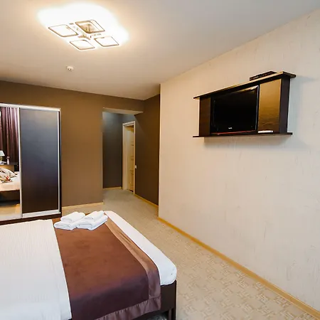 TipTop Hotel CITY CENTER-3