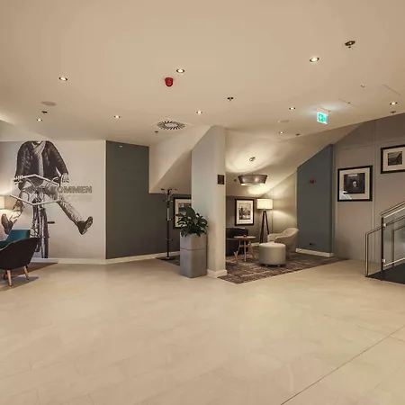 Hampton By Hilton Stuttgart City Centre-2