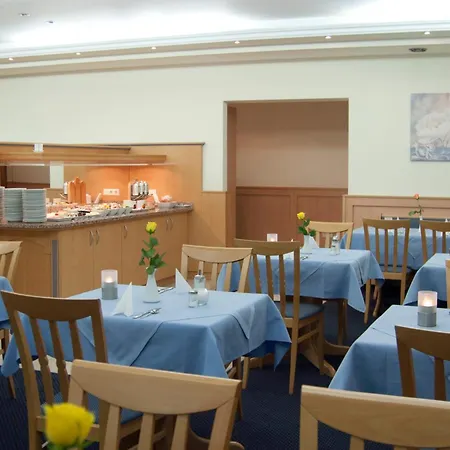 Hotel Germania-3