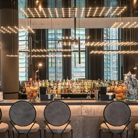 Motel One Berlin-Alexanderplatz-3