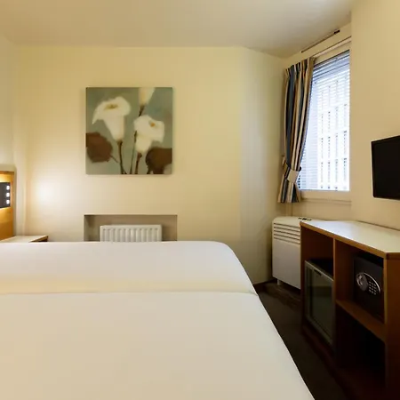 Stg Hotel Oxford Street - Formerly St Giles London Hotel-3
