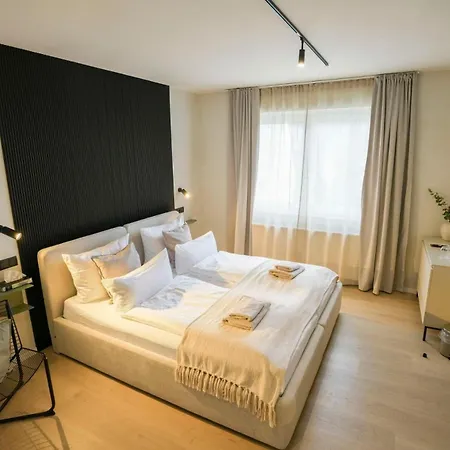 Hotel Weinhaus Kreuter-3