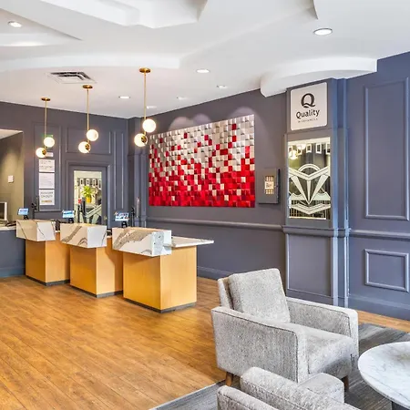 Quality Inn & Suites (Adults Only)-2